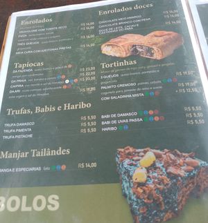 vegan options indicated in green on the menu at Padaria Integrale in Ubatuba