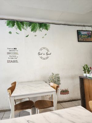 Table at Leda Veggie in Jakarta