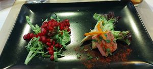 Vorspeise mit Granatapfel und Pate at SAÓ in Elche