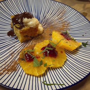 Orange dessert (vegan) at SAÓ in Elche