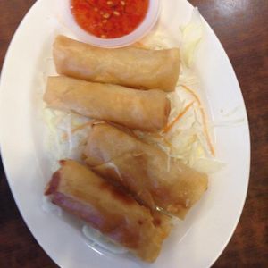 Spring rolls at Simple Life - KLCC in Kuala Lumpur