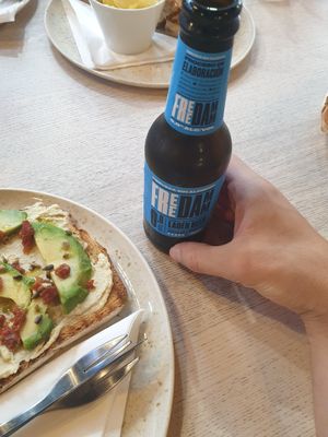 Hummus and avocado at Mono Cafe - 9.8 Gravity Climbing Lisbon in Lisbon