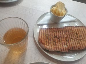  at Mono Cafe - 9.8 Gravity Climbing Lisbon in Lisbon