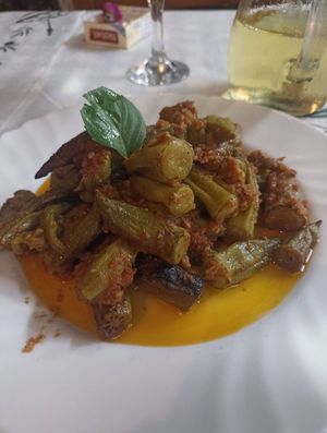 Okra stewed with tomatoes at Vangelis Hotel Restorant in Himare