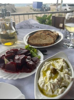 Beet root salad at Vangelis Hotel Restorant in Himare