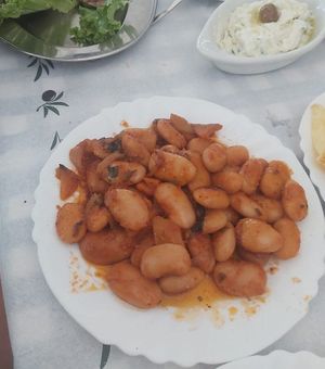 Beans in the oven at Vangelis Hotel Restorant in Himare