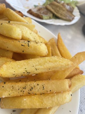 Fries  at Vangelis Hotel Restorant in Himare