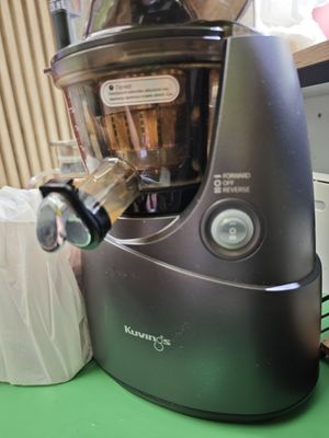 Slow juicer at Tuti Fruti Bar in Nis