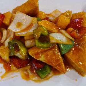 Sweet & Sour Tofu at Lotus Pho in South Lake Tahoe