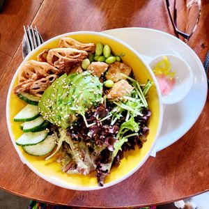 Vegan Teriyaki 🌱Bowl with Lotus 🪷 chips #Veganuary at Cafe Inu in Carrington