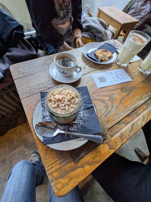 Overnight Oats at A Little Lost in Munich