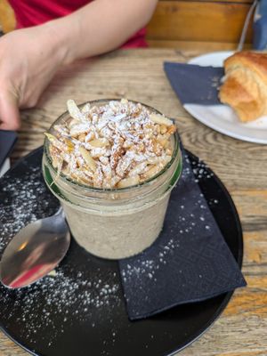 Overnight oats: 5/5 Tasty! Perfectly sweet. at A Little Lost in Munich