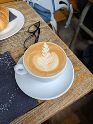 Decaf Cappuccino: 4.5/5  at A Little Lost in Munich