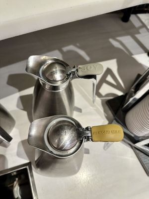 Non-dairy Creamers  at LAX - Delta Sky Club - T3 in Los Angeles