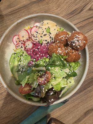 Fa la la la fel bowl 🙌🏻  at Plant. Eat. Licious in Bath