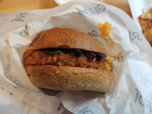 Burger at GIARDÍ  in Milan