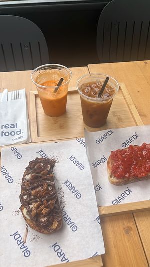 Vegan breakfast   at GIARDÍ  in Milan