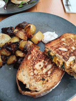 Sandwich with cheese and veg chunkies (although there was basically just cheese) at GIARDÍ  in Milan