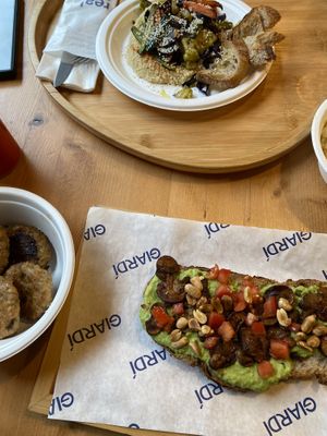   at GIARDÍ  in Milan