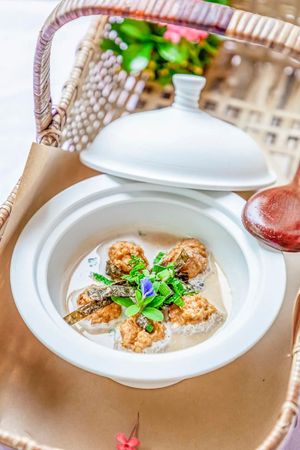 Raw Vegan Meal at San Gu Mao Lu - 三顾茅庐纯素生食餐厅 in Guangzhou