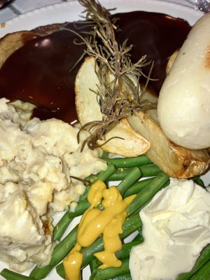 Sunday roast  at Mama B's in Chippendale