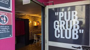  at Mama B's in Chippendale