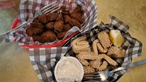  at Mama B's in Chippendale