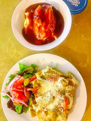 Mash & Gravy; Pesto Pasta  at Mama B's in Chippendale