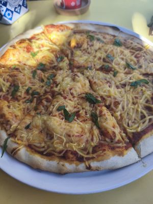 Vegan margherita at The Walk Inn in Rhodes