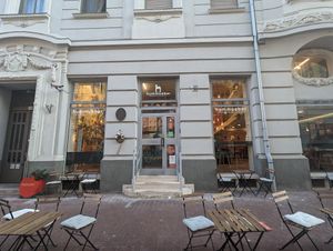 Außen Bereich at Hummus Bar in Szeged