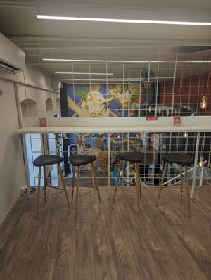 Obergeschoss at Hummus Bar in Szeged