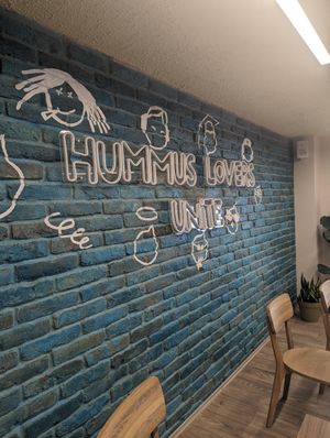Wand Deko Obergeschoss at Hummus Bar in Szeged