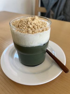 injeolmi mugwort latte  at Hygge Life in Seoul