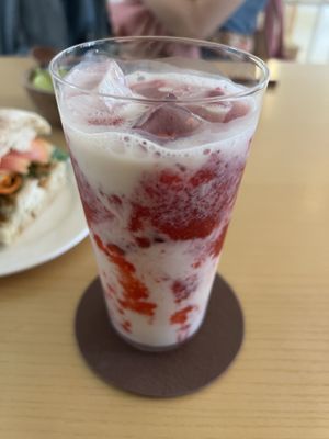 strawberry latte  at Hygge Life in Seoul