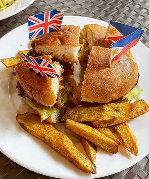 The Veggie Burger was scrumptious. Thin crispy crust on the outside. Delicious meaty center inside. Reminds me of the Falafel I used to buy as a kid.  at Vedge Bohol in Panglao