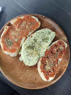 Crostini at Vedge Bohol in Panglao