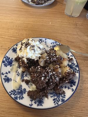 Chocolate and pear crumble  at O'BAROUDEUR in Huez