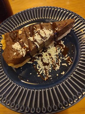 Pastel de chocolate at Britches Puebla in Puebla