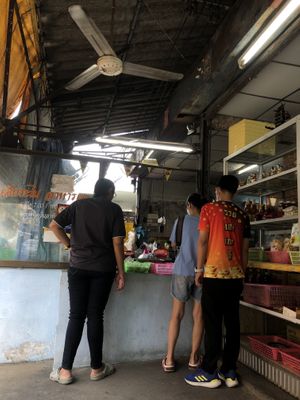   at Cut Vegetarian Food - เจียระไนอาหารเจ in Nakhon Pathom