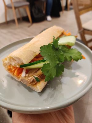 Delicious vegan Bahn Mi at Coffea in Berlin
