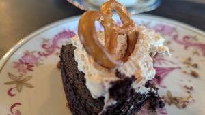 Veganer Brezelkuchen at CAFÉ Seelchen in Luetow