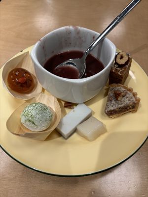   at Fruitful Food - 果然匯 (Kaohsiung Dream Mall Branch) in Kaohsiung