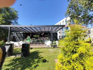  at Mona Venüü in Paernu