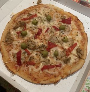 No pollo veggie  at Pizzeria Navia in Navia