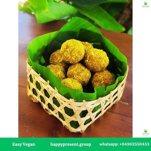 VIBRANT ADVENTURE
Cashews, Pumpkin Seeds, Sunflower Seeds, Almonds, Organic Oats, Desiccated Coconut, Dates Fruit,  Cacao Powder, Matcha Powder, Turmeric Powder, Peanut Butter, Na at Easy Vegan in Hoi An