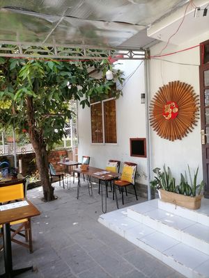 Terrace seating at Easy Vegan in Hoi An
