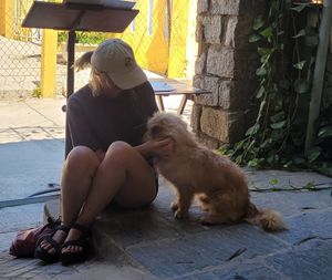 An unexpected friendship blossomed on our patio this morning! Our customer enjoyed their breakfast and making a new friend with a very cute and intelligent neighbour's dog

#vega at Easy Vegan in Hoi An