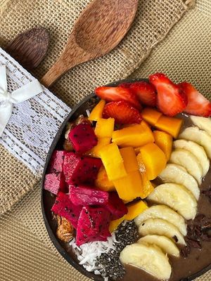 smoothie bowl at Easy Vegan in Hoi An