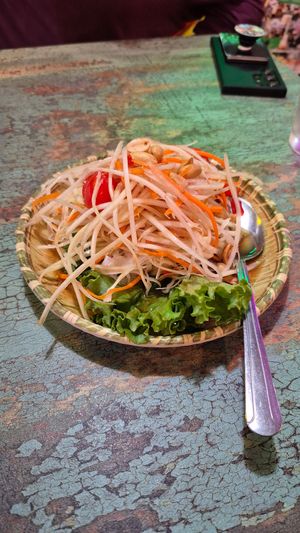 Som Tum (Papaya Salad) at Kacha Thai Market in Royal Oak