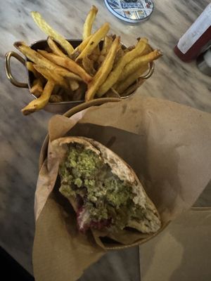 Lunch  at Cult of Pita in Porto